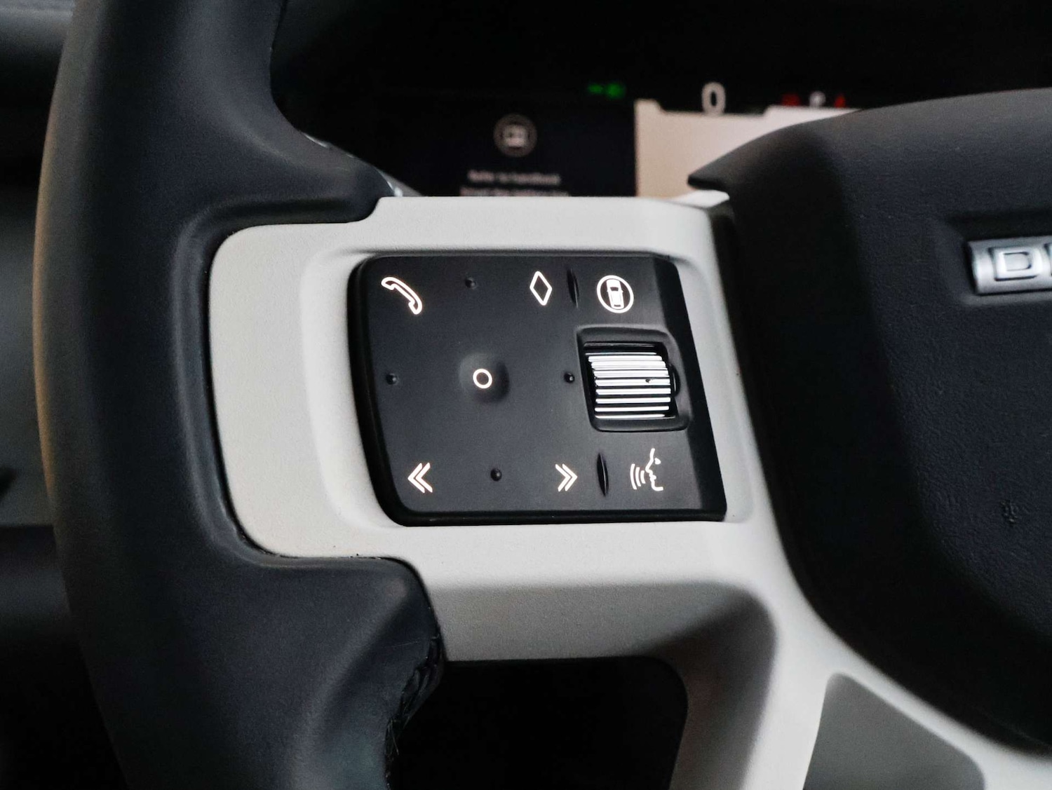 Used Land Rover Defender 2025 for sale - 77115876: Photo 33