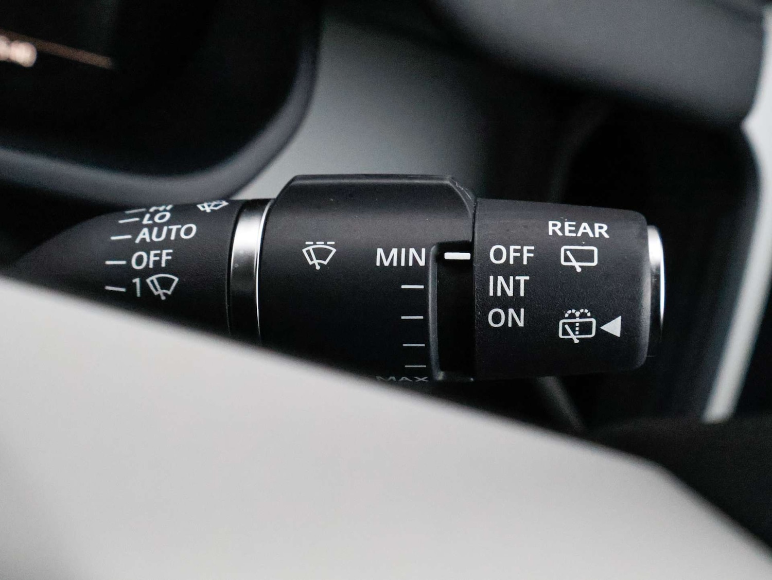 Used Land Rover Defender 2025 for sale - 77115876: Photo 36