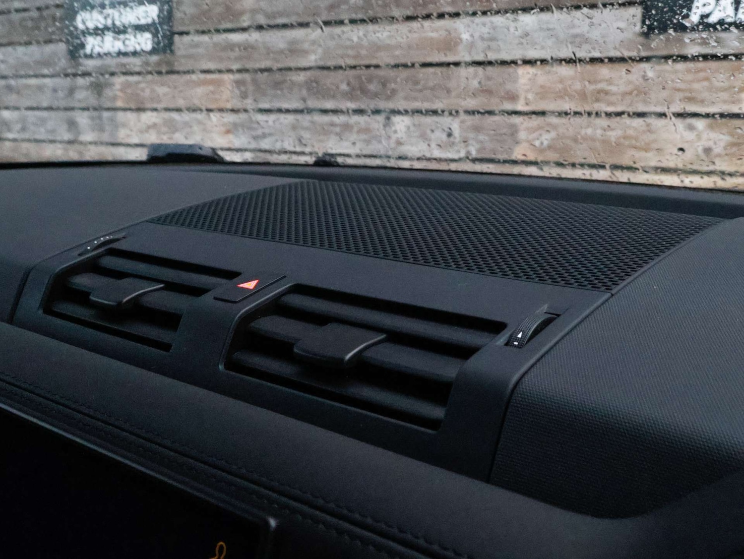 Used Land Rover Defender 2025 for sale - 77115876: Photo 42