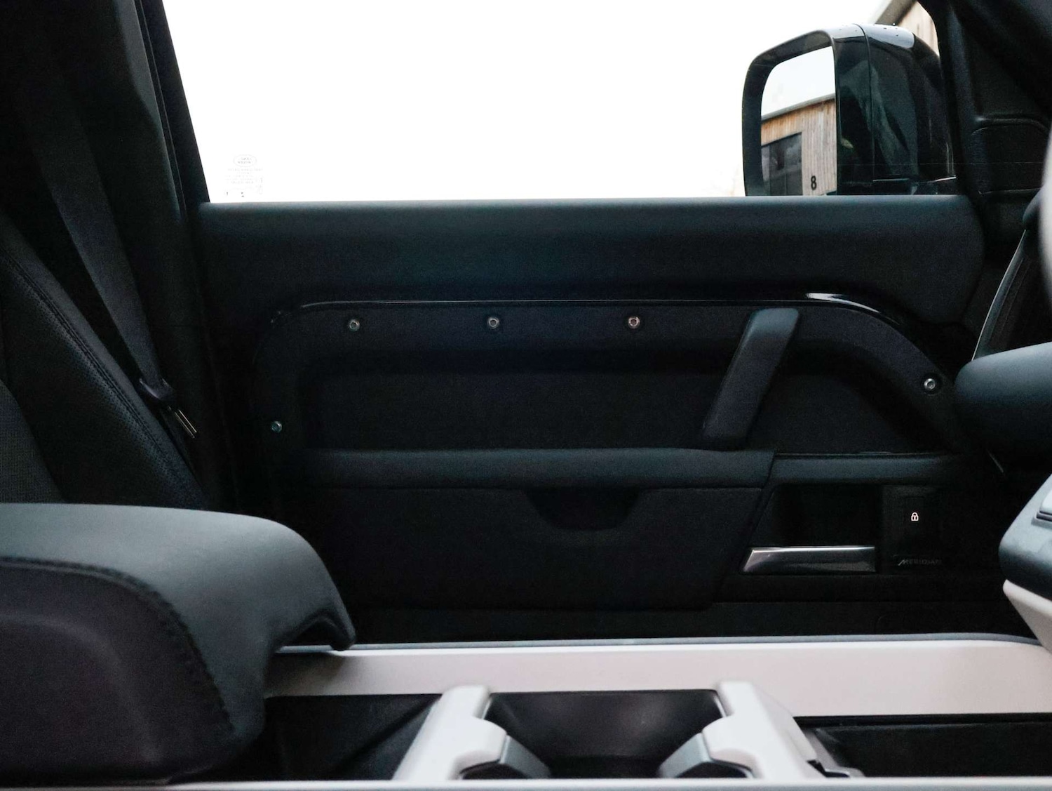 Used Land Rover Defender 2025 for sale - 77115876: Photo 44