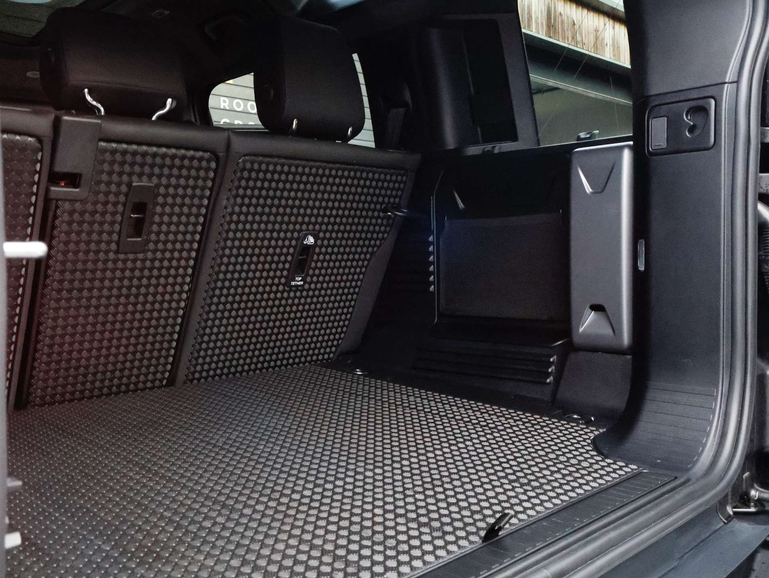 Used Land Rover Defender 2025 for sale - 77115876: Photo 49