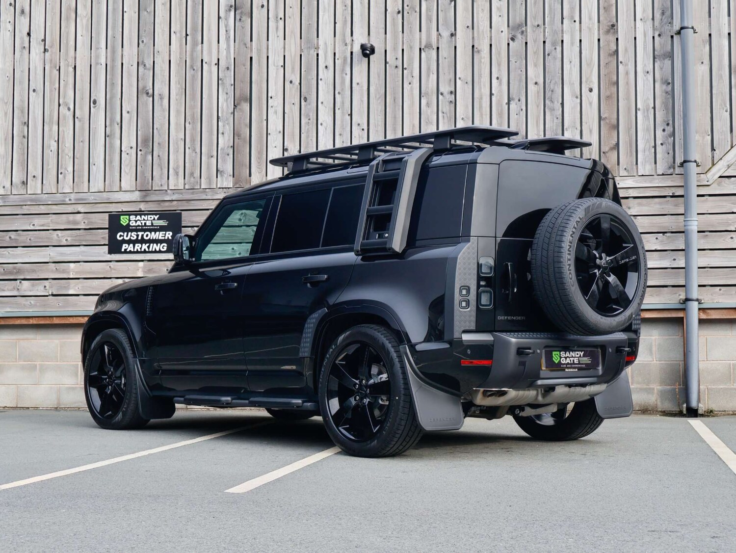 Used Land Rover Defender 110 2026 for sale - 77963171: Photo 3