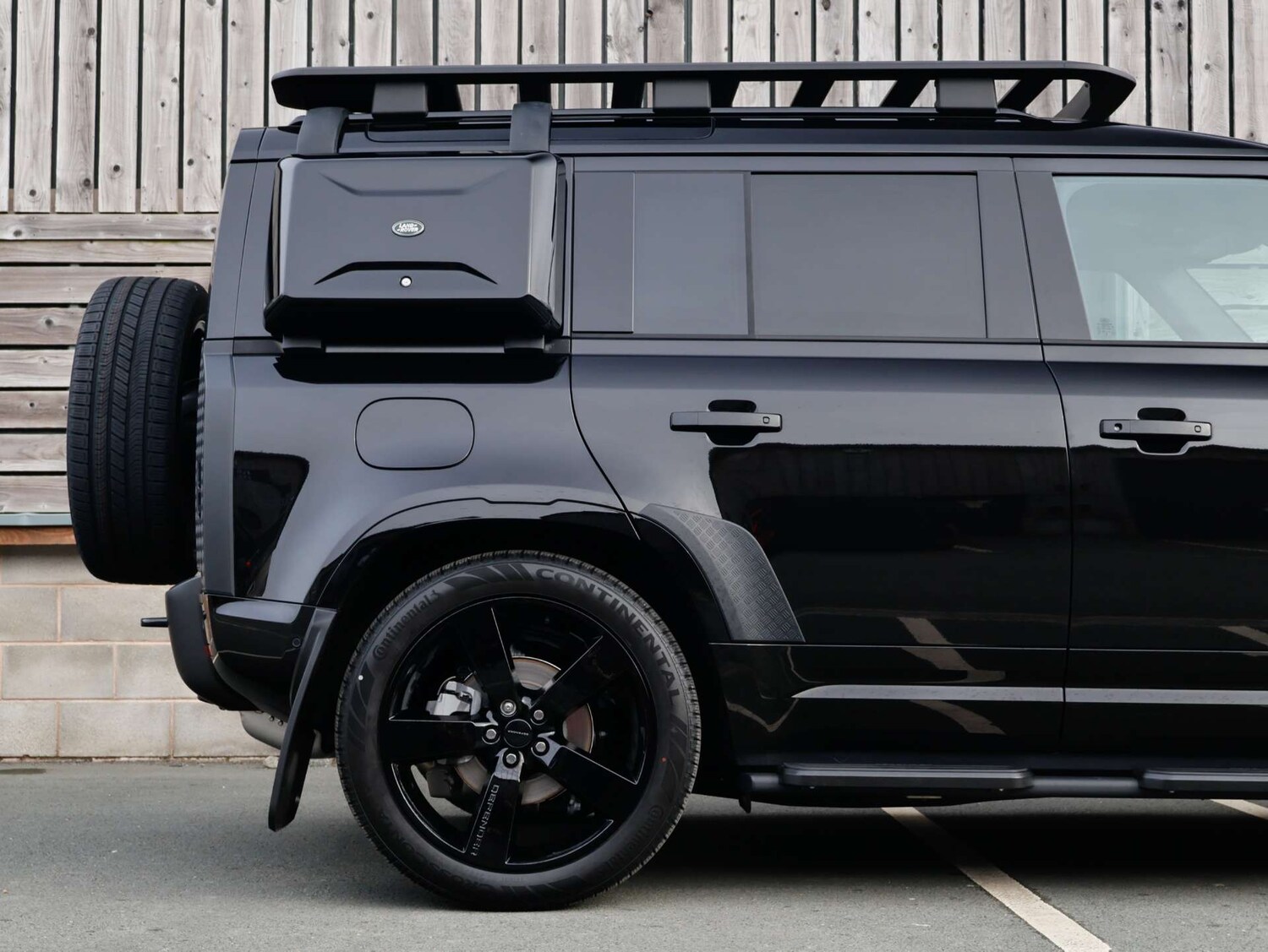 Used Land Rover Defender 110 2026 for sale - 77963171: Photo 8