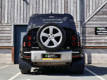 Used Land Rover Defender 2022 for sale - 78557792: Photo