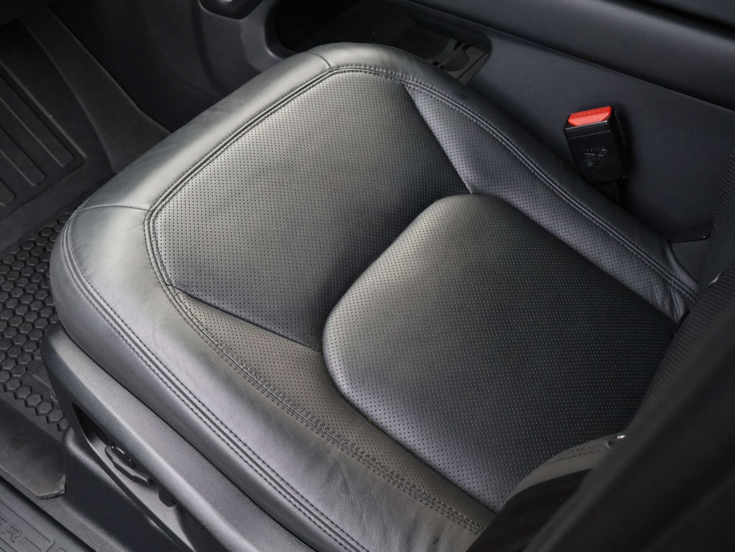 Used Land Rover Defender 2023 for sale - 77963166: Photo 23