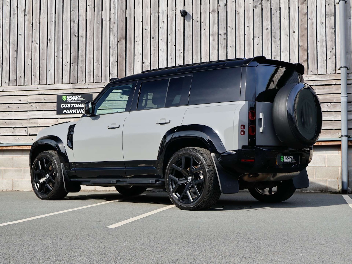 Used Land Rover Defender 2023 for sale - 77963166: Photo 3