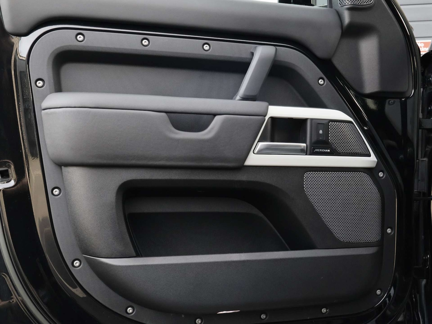 Used Land Rover Defender 2023 for sale - 77963166: Photo 30