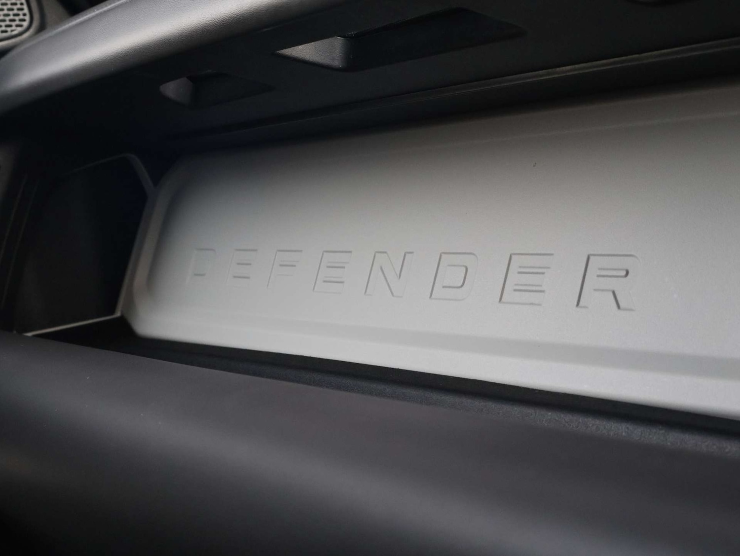 Used Land Rover Defender 2023 for sale - 77963166: Photo 31