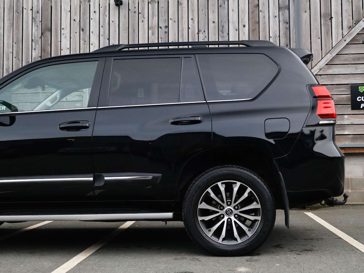 Used Toyota Land Cruiser 2019 for sale - 77038558: Photo 12