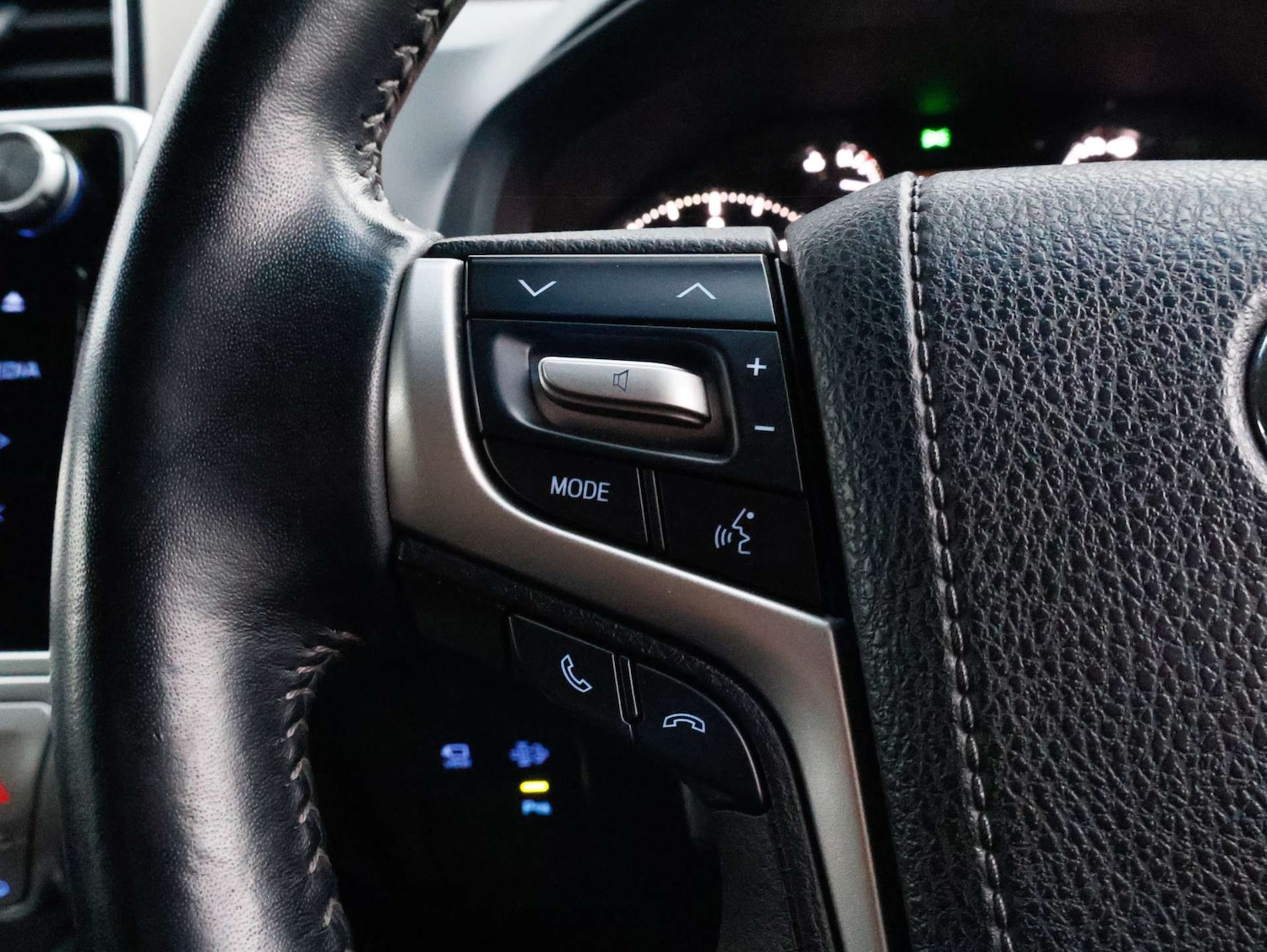 Used Toyota Land Cruiser 2019 for sale - 77038558: Photo 32