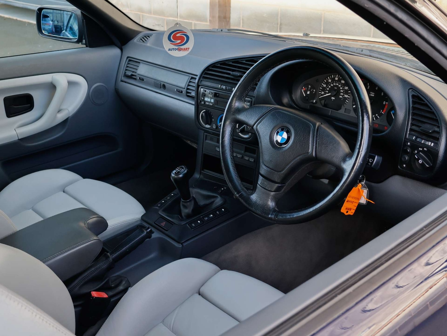 Used BMW 3 Series 1996 for sale - 77209976: Photo 2