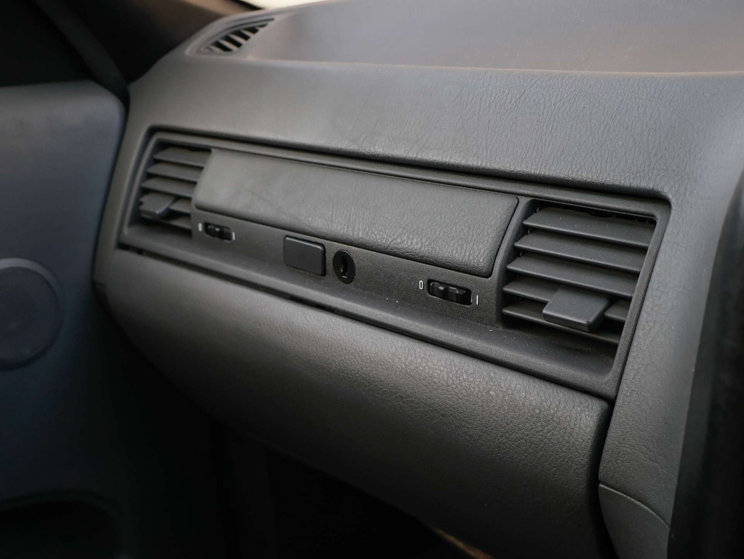 Used BMW 3 Series 1996 for sale - 77209976: Photo 32