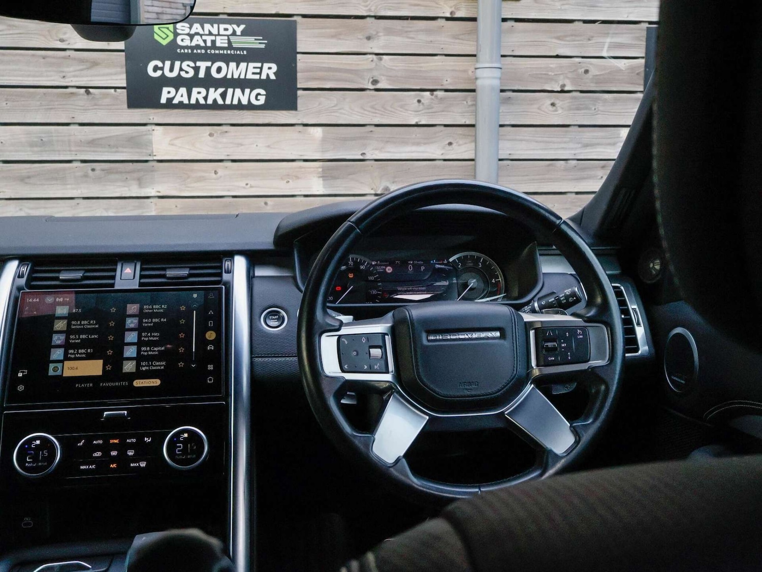 Used Land Rover Discovery 2022 for sale - 76961235: Photo 12