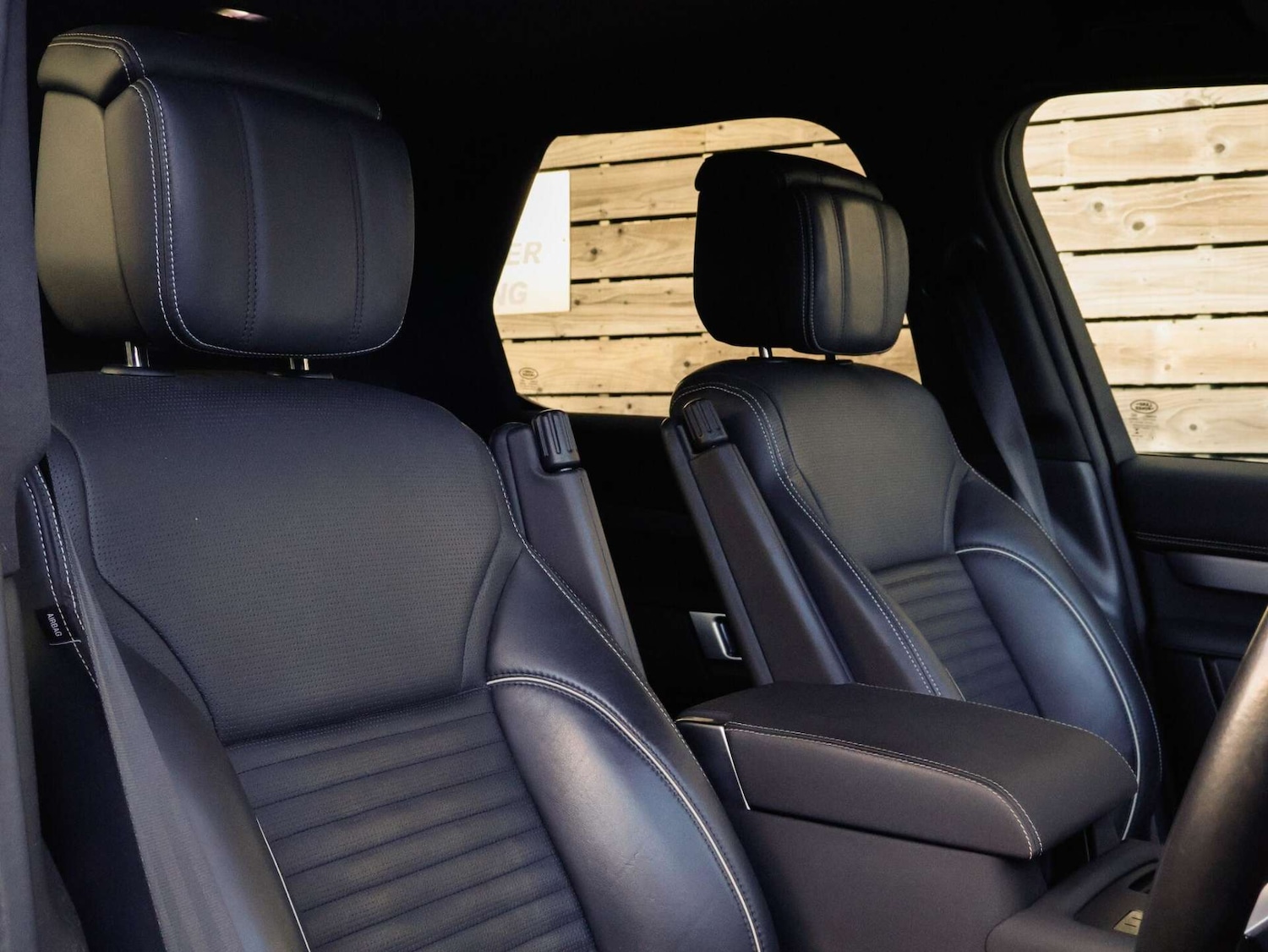 Used Land Rover Discovery 2022 for sale - 76961235: Photo 24