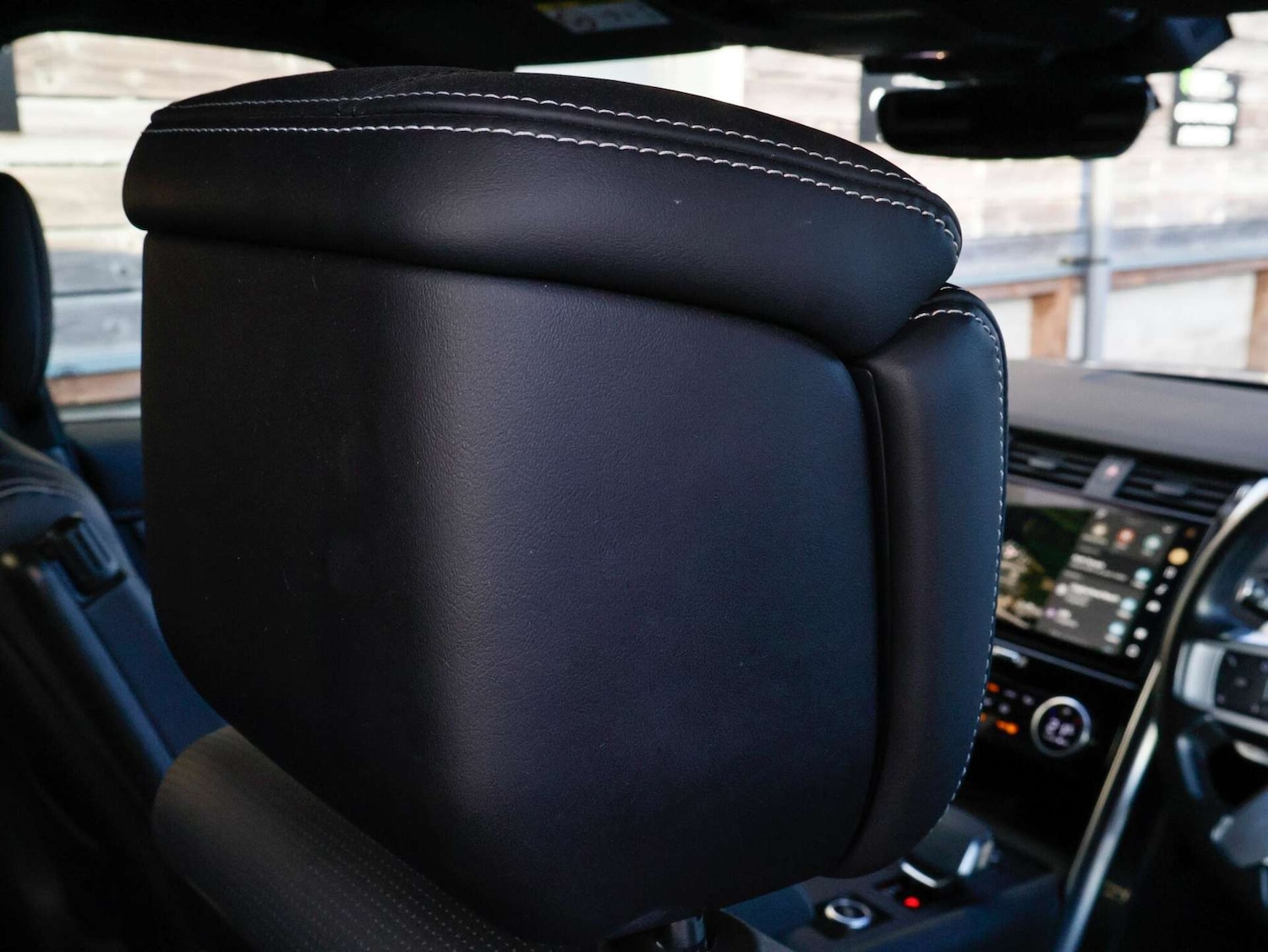 Used Land Rover Discovery 2022 for sale - 76961235: Photo 30