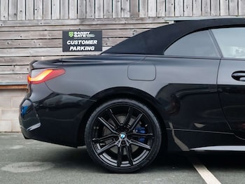 Used BMW 4 Series 2021 for sale - 77337010: Photo