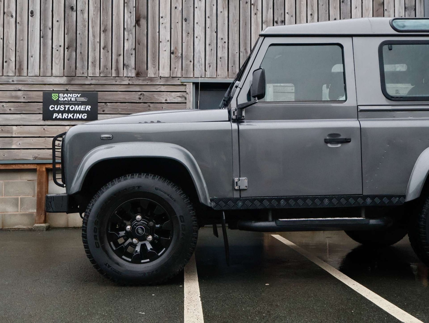 Used Land Rover Defender 90 2013 for sale - 77200713: Photo 11