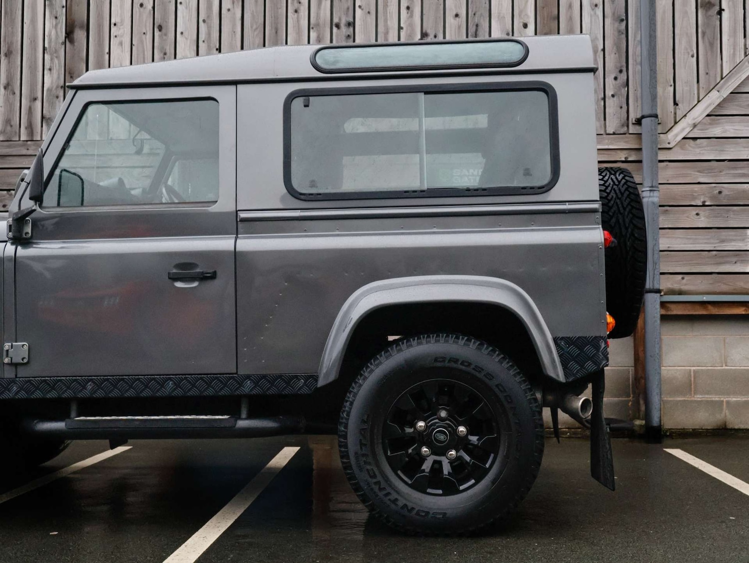 Used Land Rover Defender 90 2013 for sale - 77200713: Photo 12