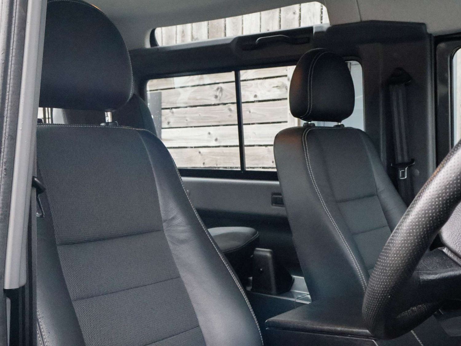 Used Land Rover Defender 90 2013 for sale - 77200713: Photo 19