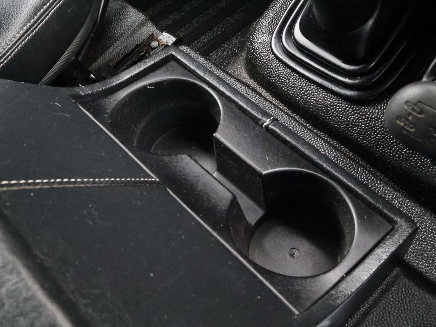 Used Land Rover Defender 90 2013 for sale - 77200713: Photo 31