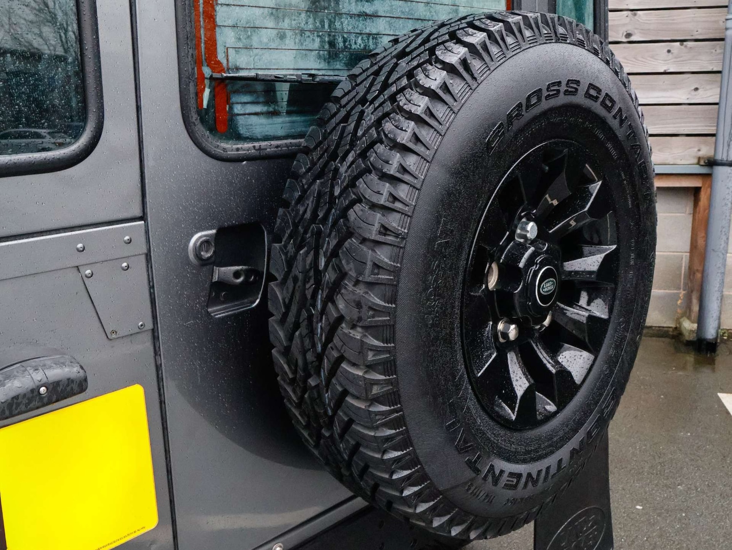 Used Land Rover Defender 90 2013 for sale - 77200713: Photo 41