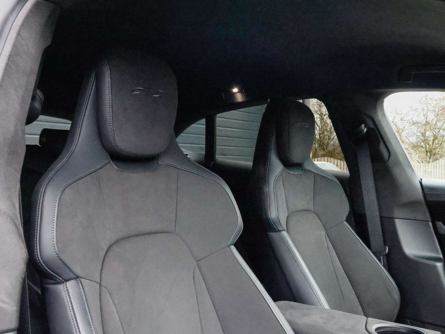 Used Porsche Taycan 2023 for sale - 76961242: Photo 15