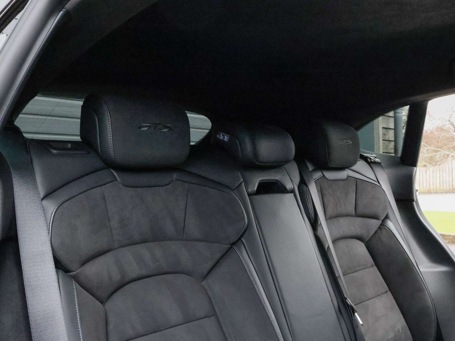 Used Porsche Taycan 2023 for sale - 76961242: Photo 21