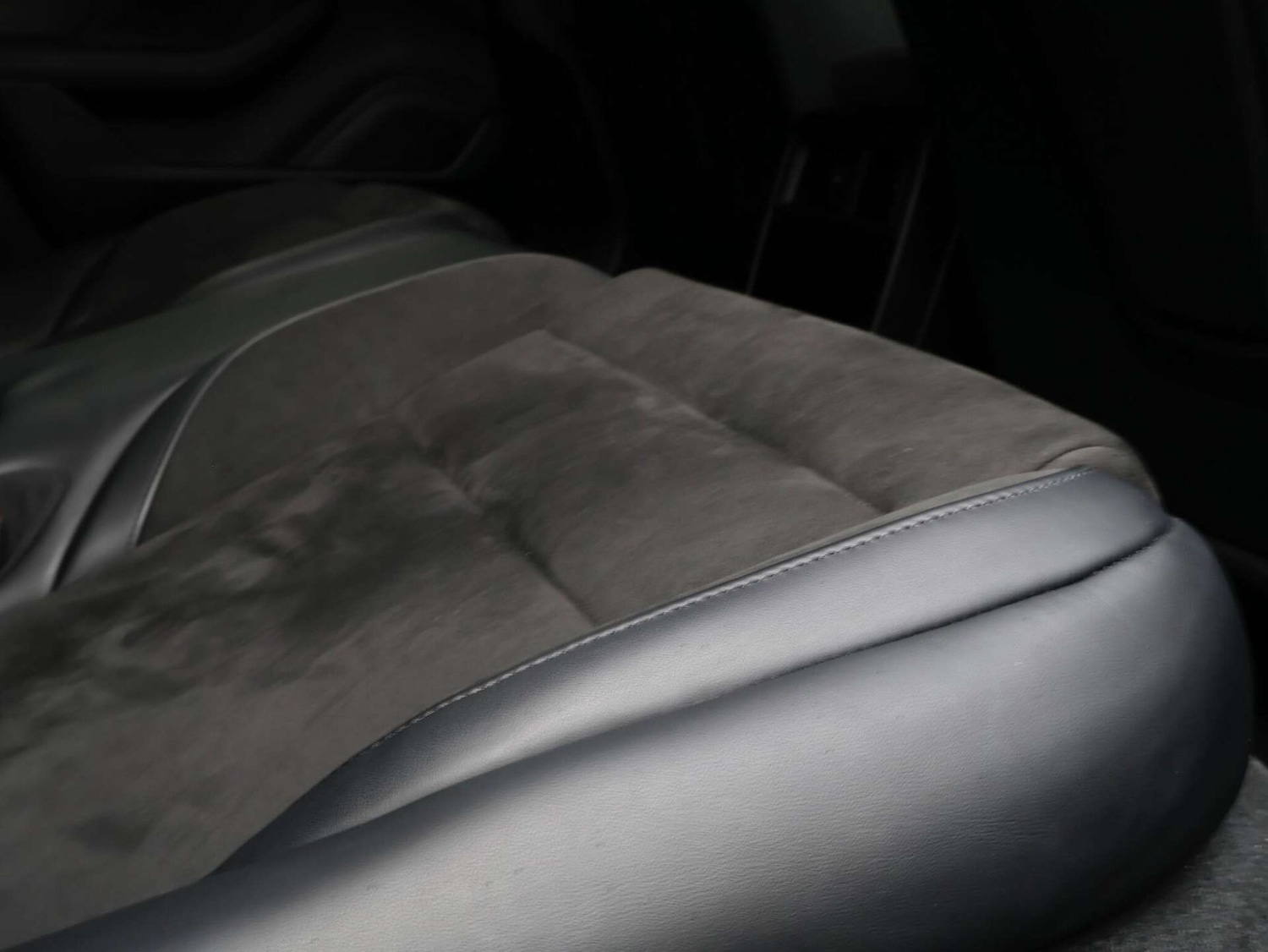 Used Porsche Taycan 2023 for sale - 76961242: Photo 23