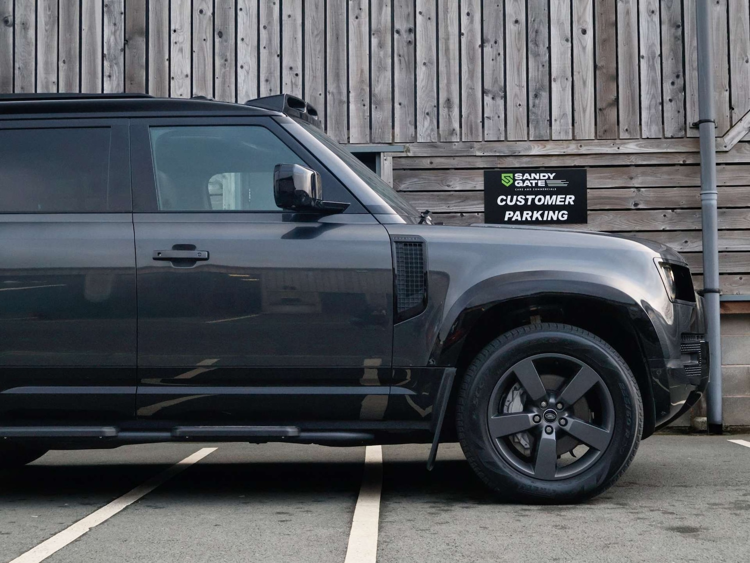 Used Land Rover Defender 2024 for sale - 77137455: Photo 10