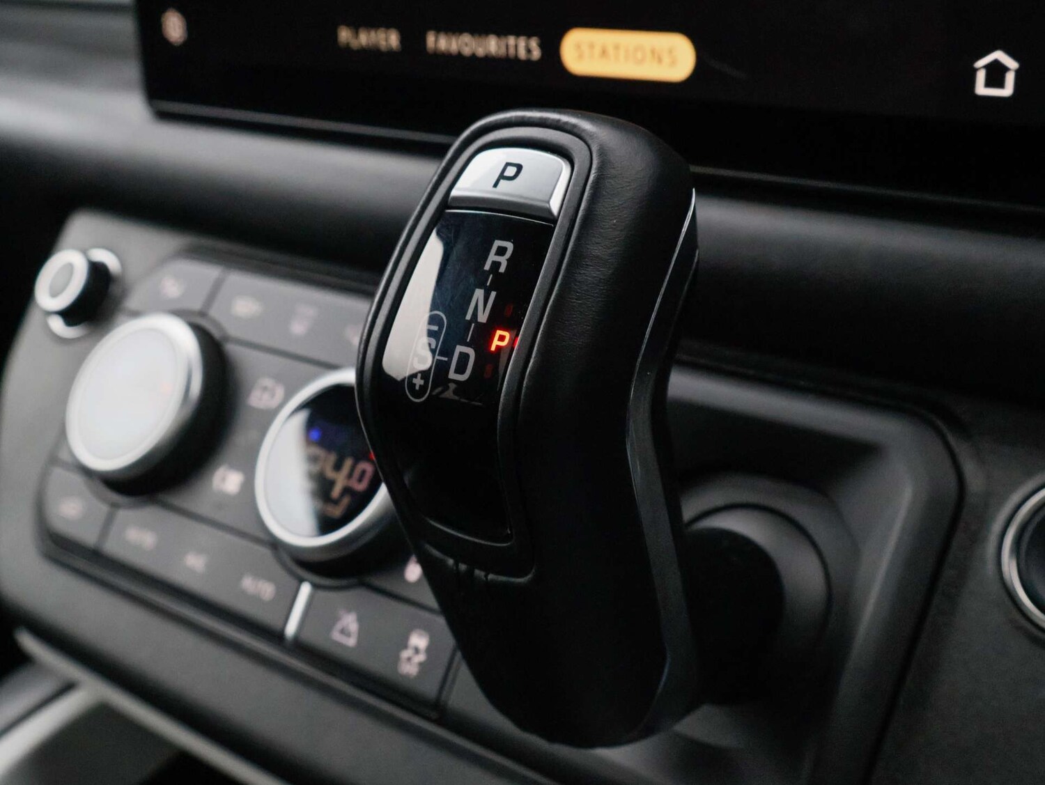 Used Land Rover Defender 2024 for sale - 77137455: Photo 36