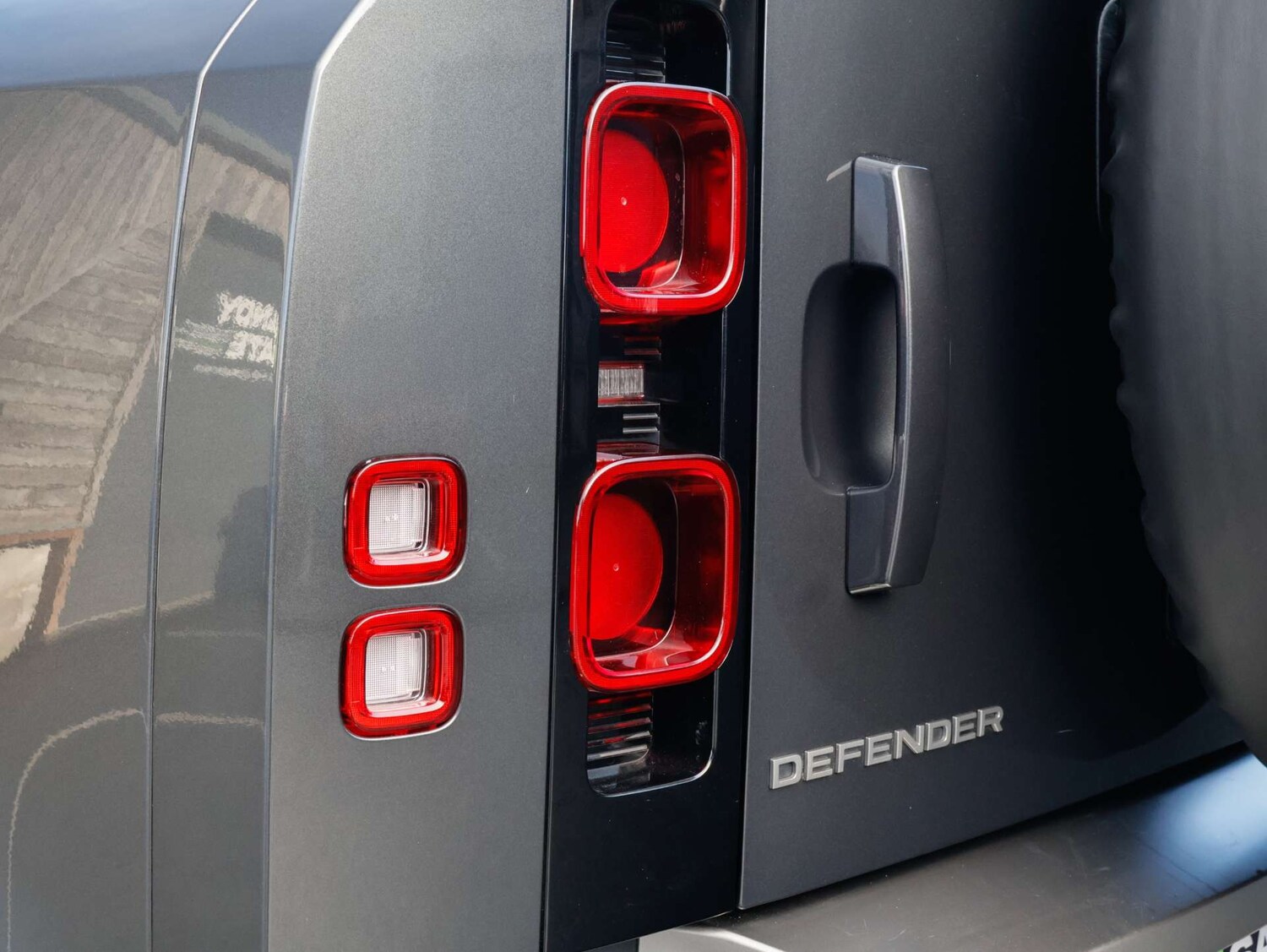 Used Land Rover Defender 2024 for sale - 77137455: Photo 53