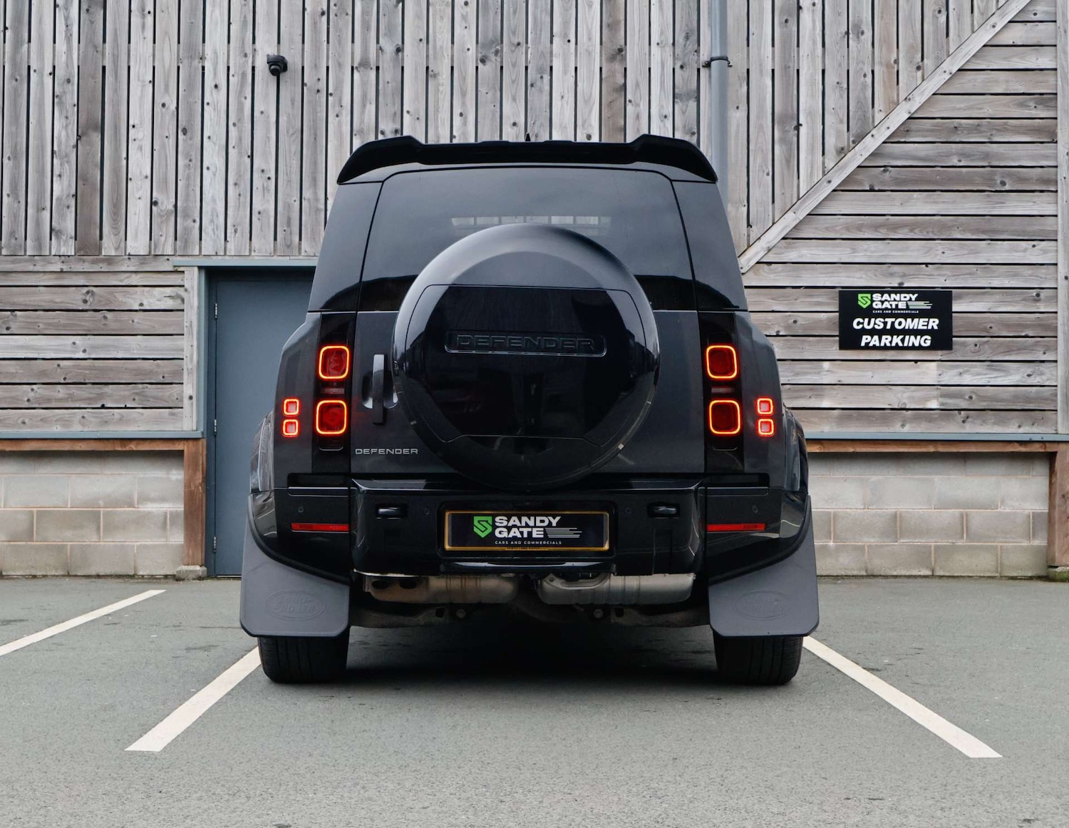 Used Land Rover Defender 2024 for sale - 77137455: Photo 6