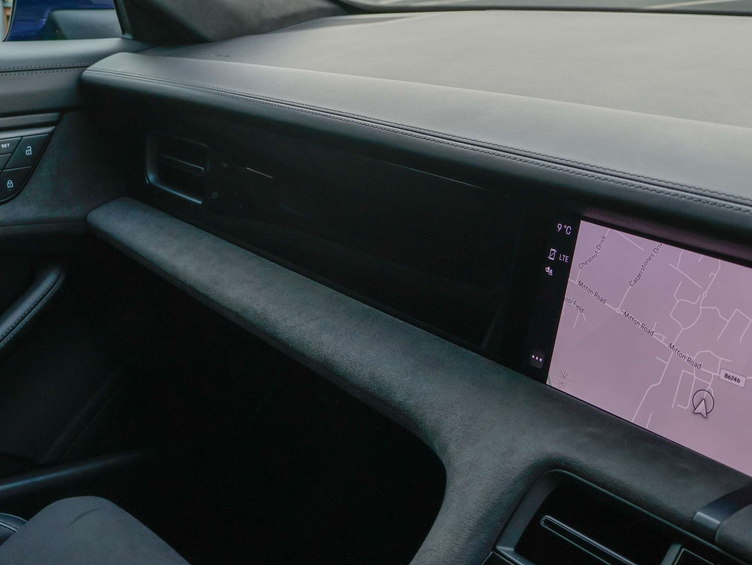 Used Porsche Taycan 2023 for sale - 77023569: Photo 23