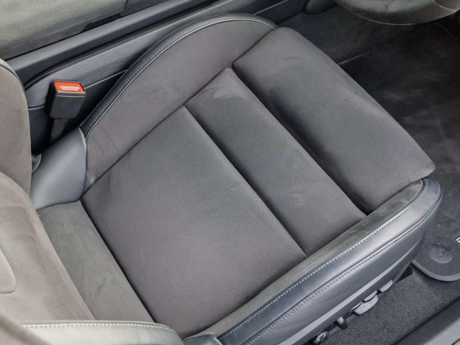 Used Porsche Taycan 2023 for sale - 77023569: Photo 26