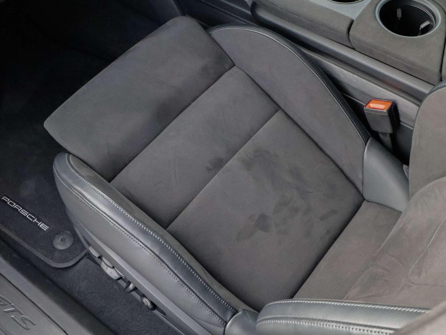 Used Porsche Taycan 2023 for sale - 77023569: Photo 27