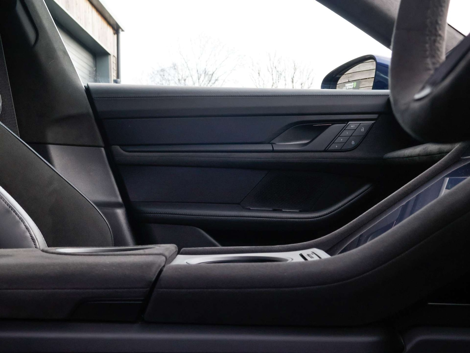 Used Porsche Taycan 2023 for sale - 77023569: Photo 29