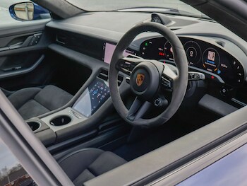 Used Porsche Taycan 2023 for sale - 77023569: Photo