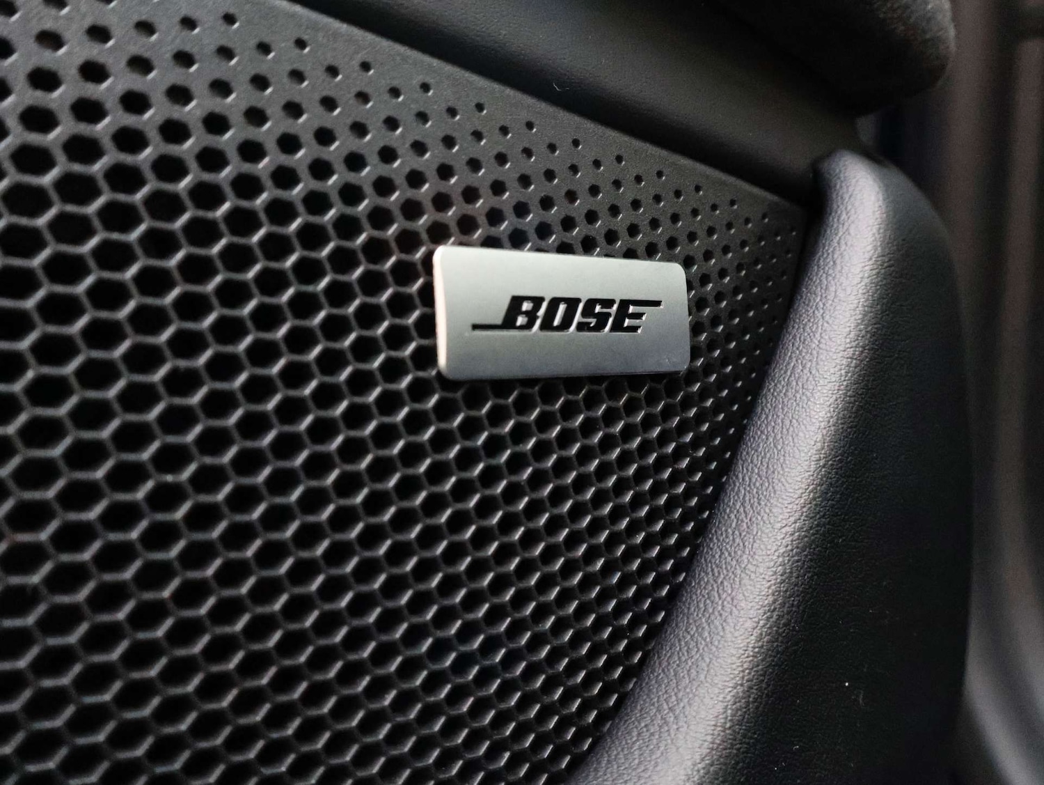 Used Porsche Taycan 2023 for sale - 77023569: Photo 42