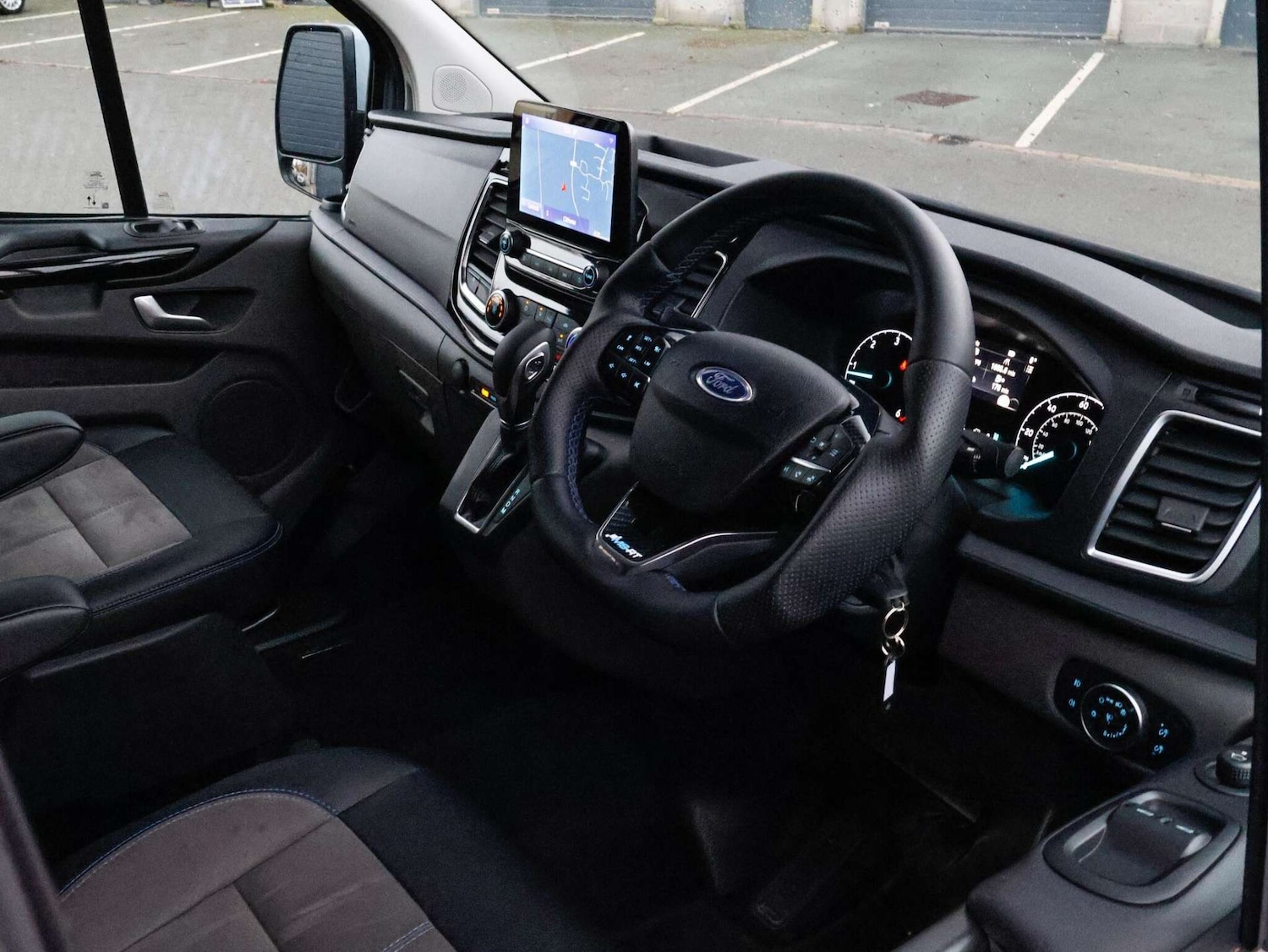 Used Ford Transit Custom 2023 for sale - 77022319: Photo 2