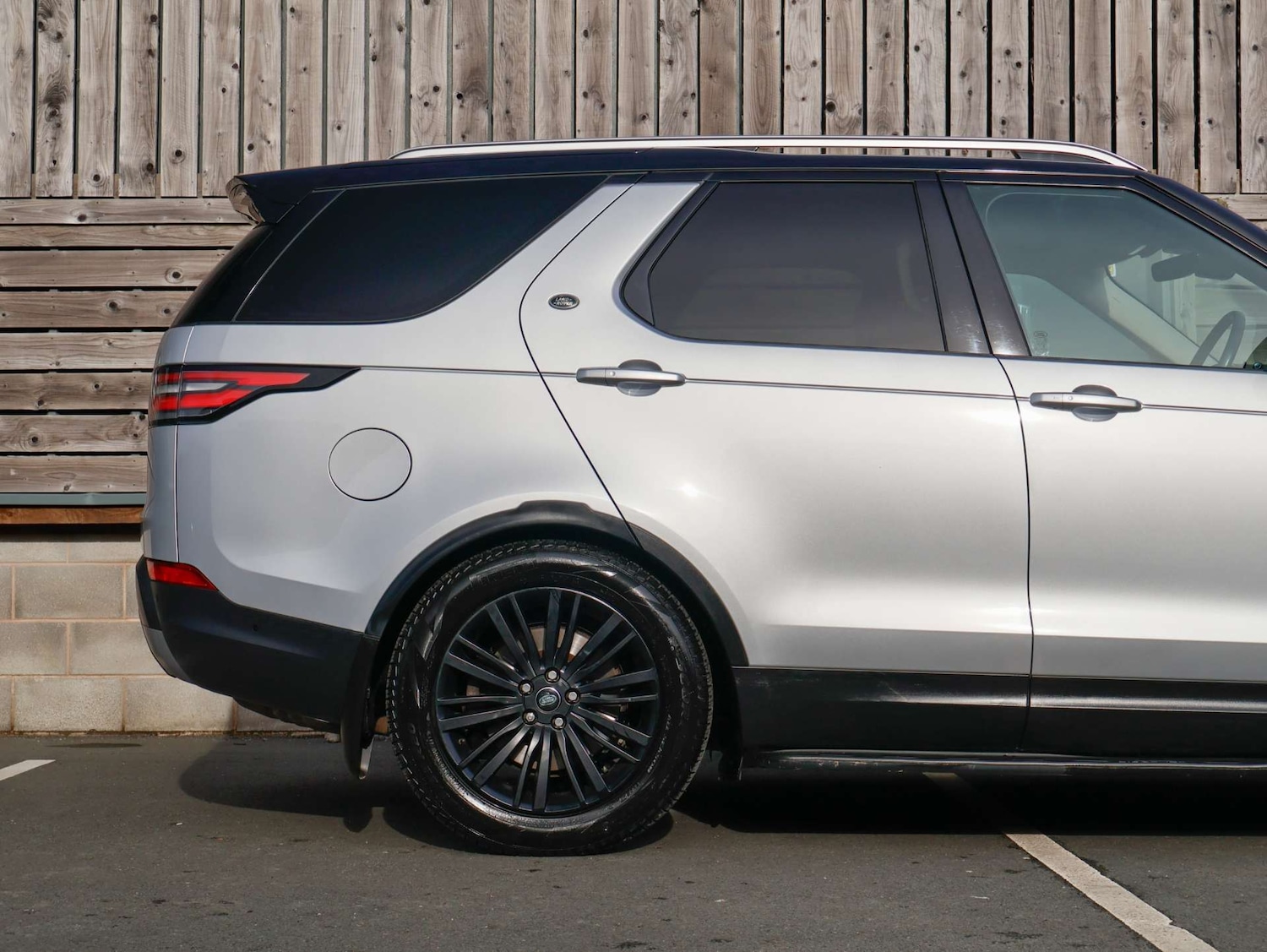 Used Land Rover Discovery 2020 for sale - 77617141: Photo 11