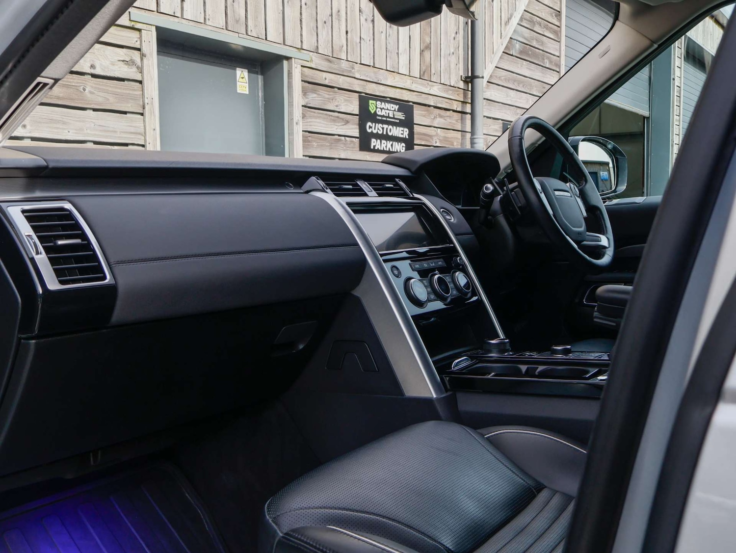 Used Land Rover Discovery 2020 for sale - 77617141: Photo 26