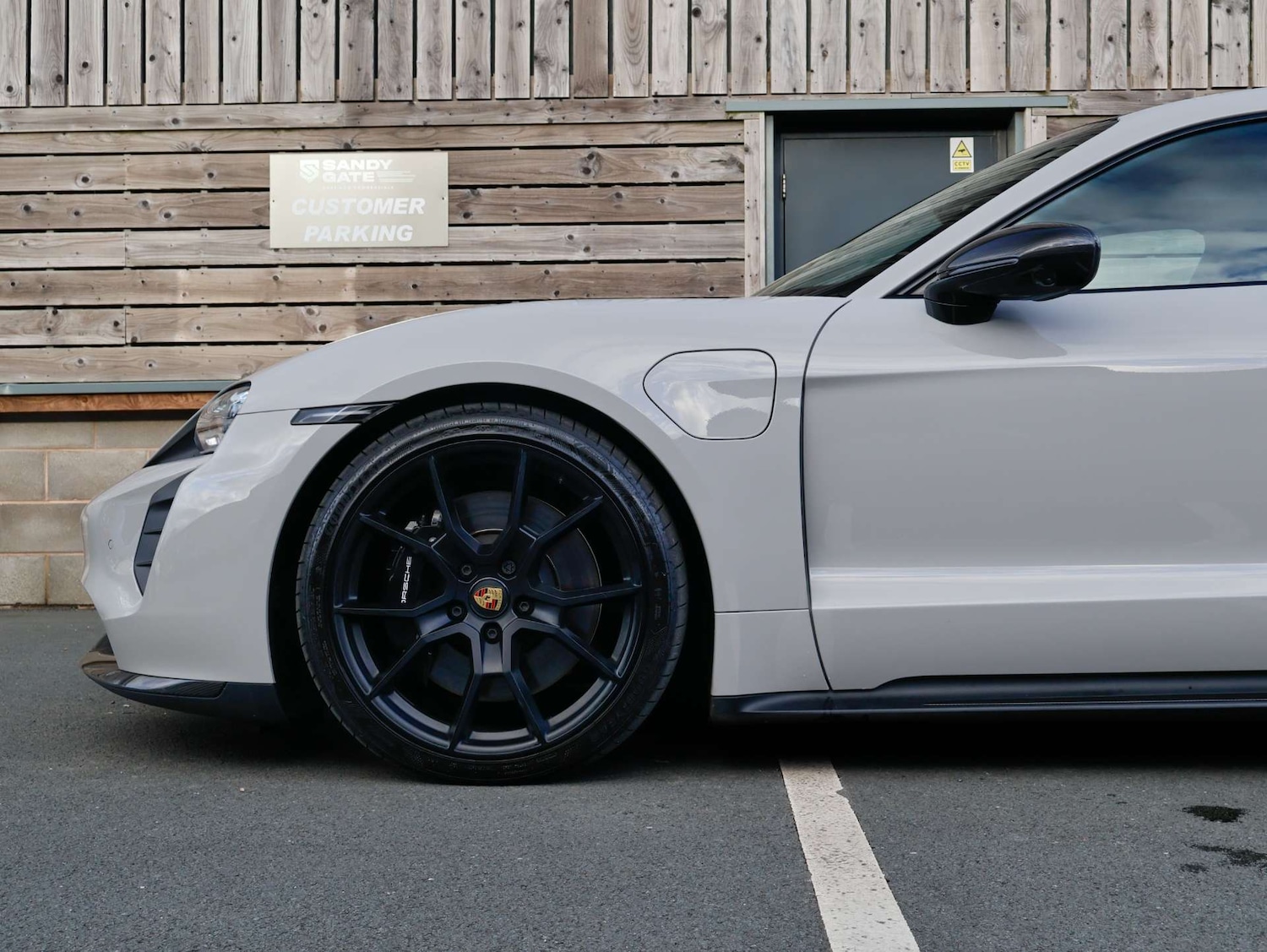 Used Porsche Taycan 2023 for sale - 77054924: Photo 11