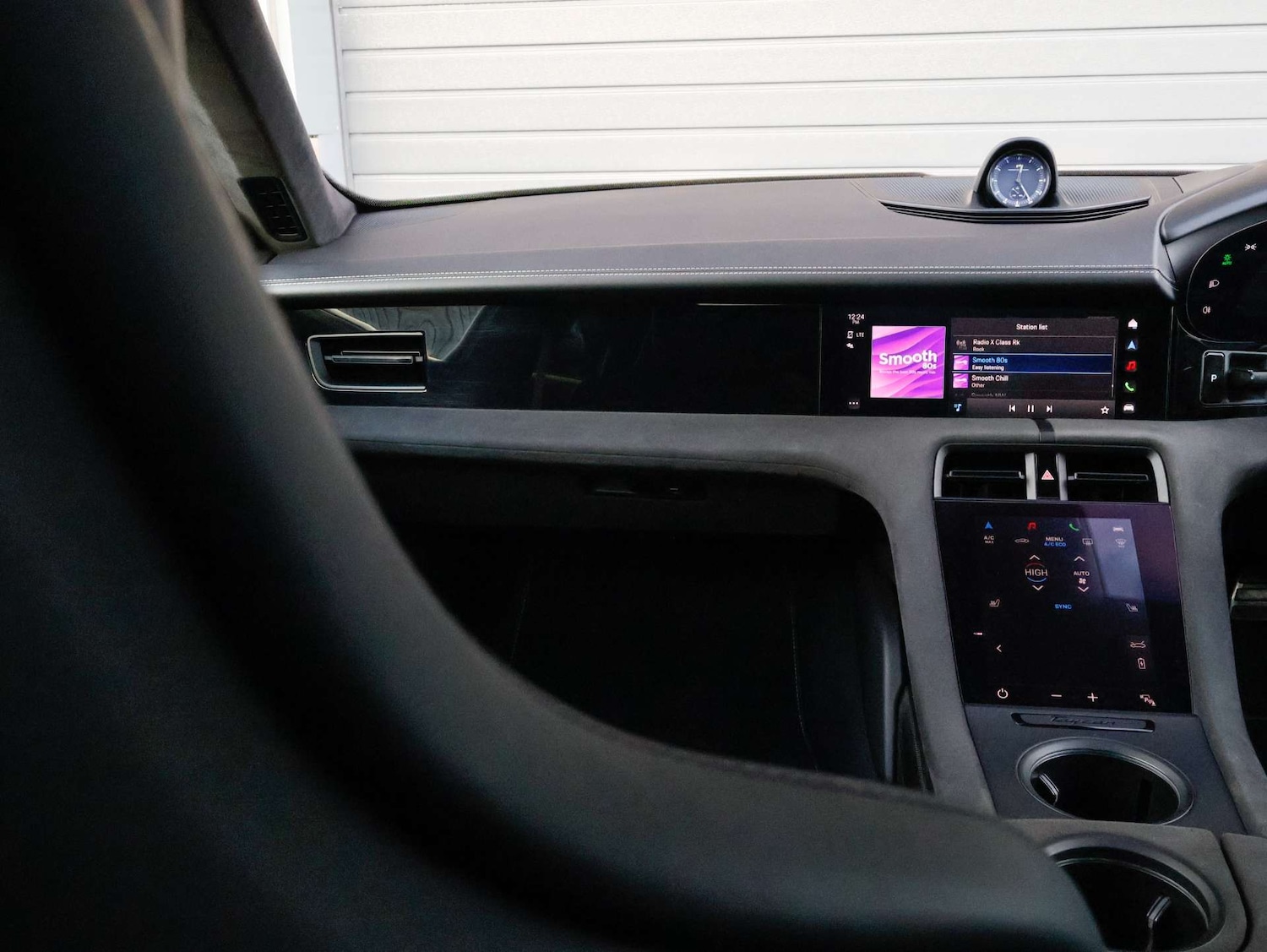 Used Porsche Taycan 2023 for sale - 77054924: Photo 17