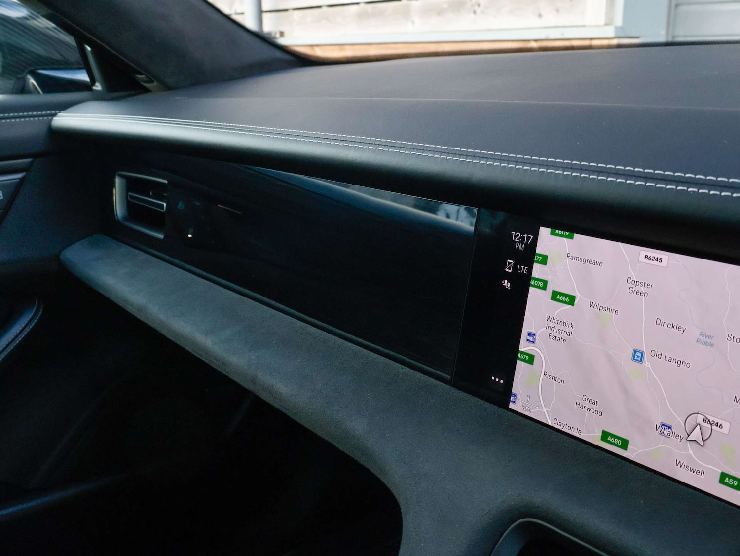 Used Porsche Taycan 2023 for sale - 77054924: Photo 28