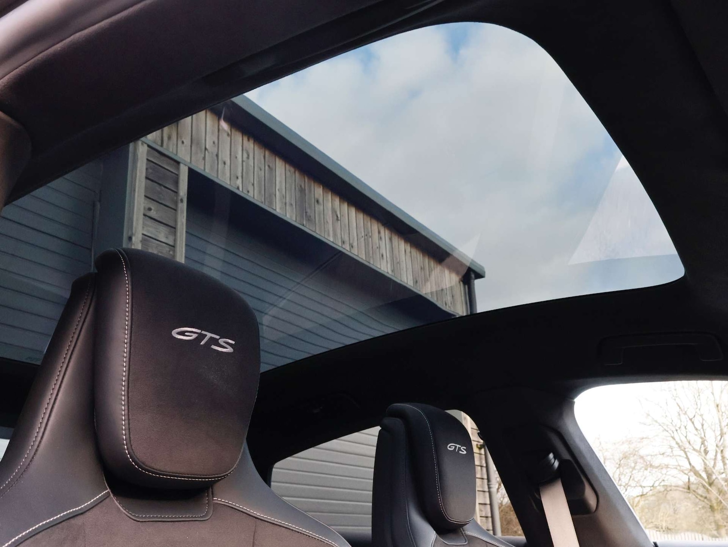 Used Porsche Taycan 2023 for sale - 77054924: Photo 34