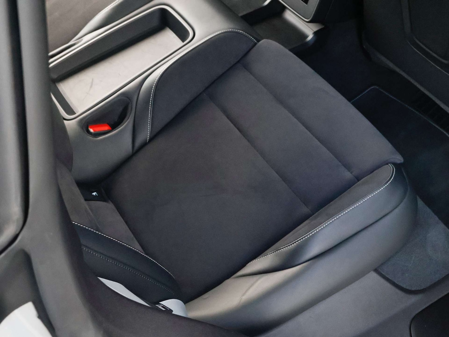 Used Porsche Taycan 2023 for sale - 77054924: Photo 41