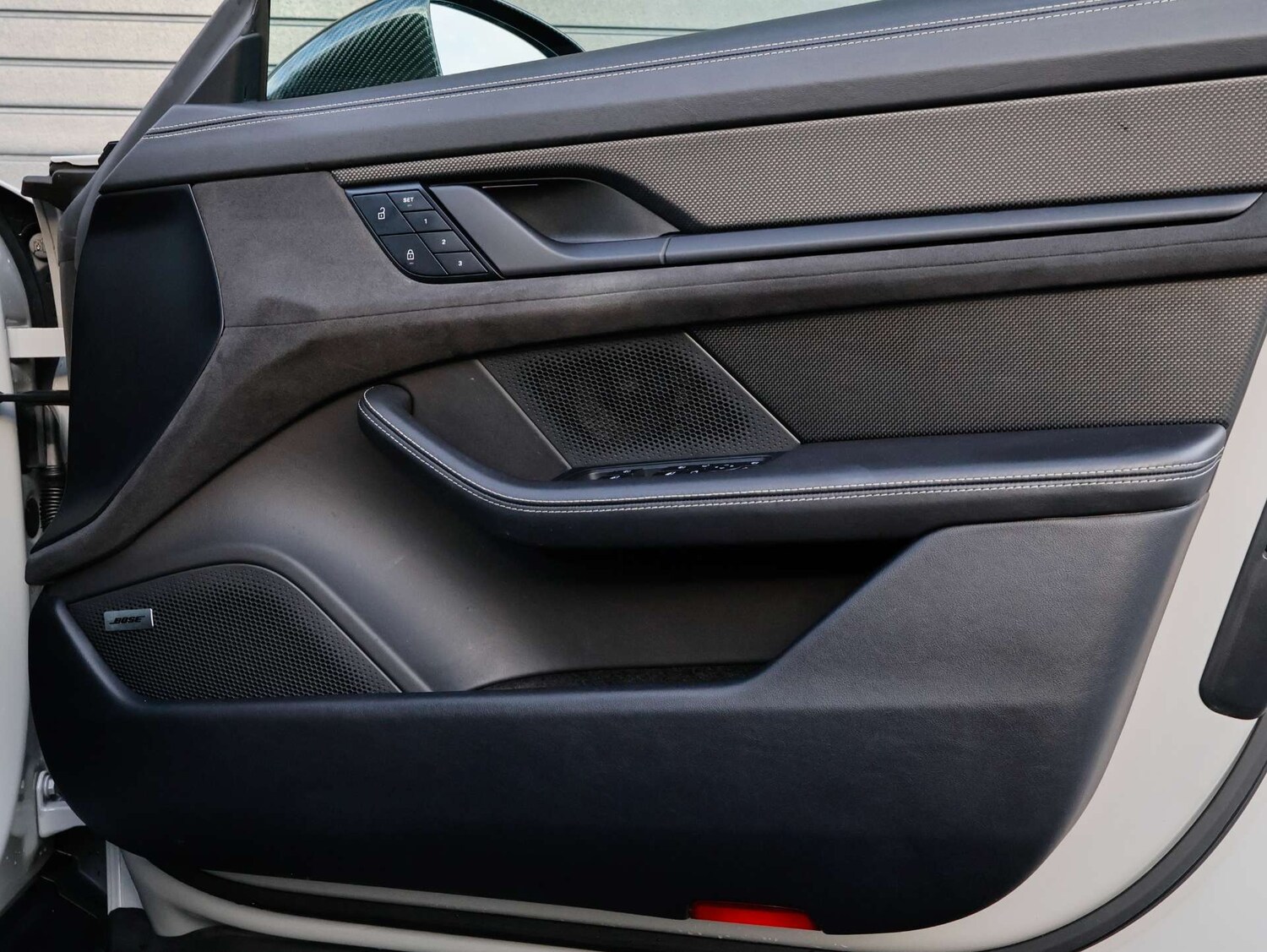 Used Porsche Taycan 2023 for sale - 77054924: Photo 45