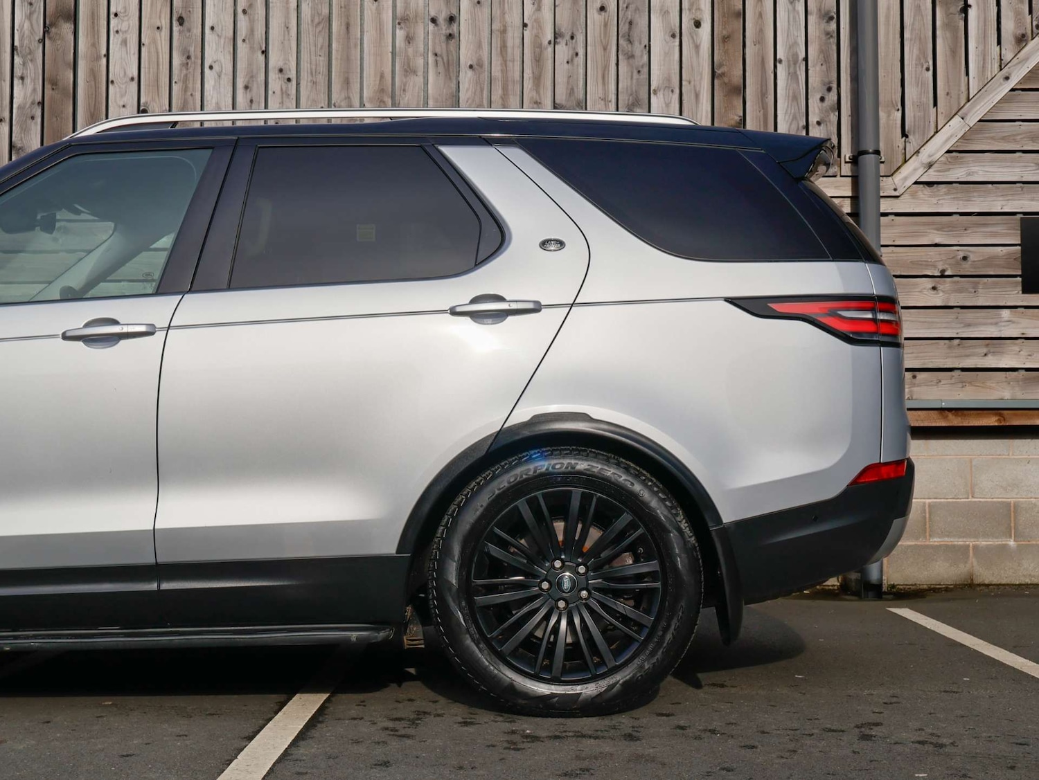 Used Land Rover Discovery 2020 for sale - 77581101: Photo 10