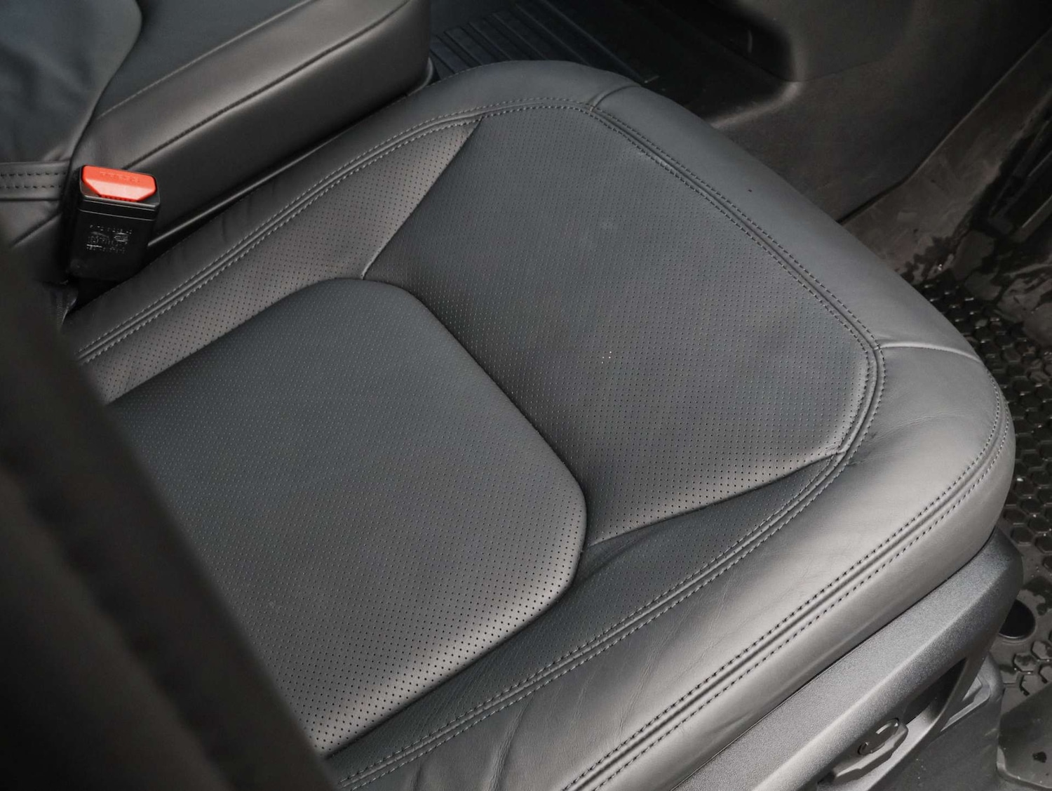 Used Land Rover Defender 2026 for sale - 78014291: Photo 18