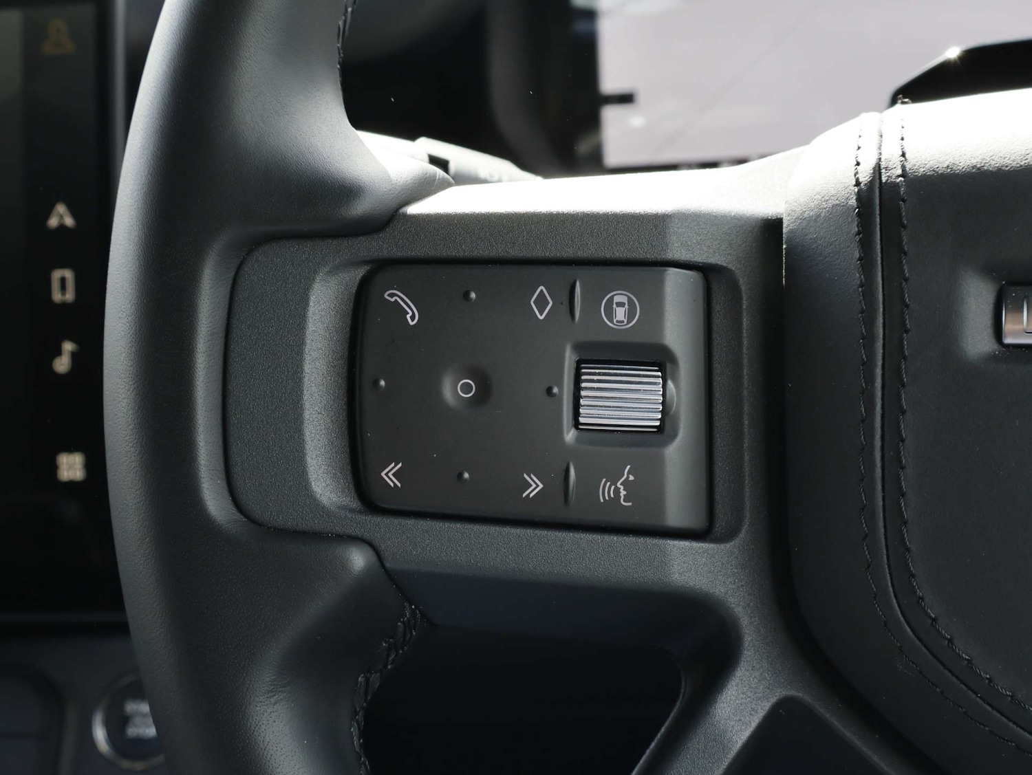 Used Land Rover Defender 2026 for sale - 78014291: Photo 29